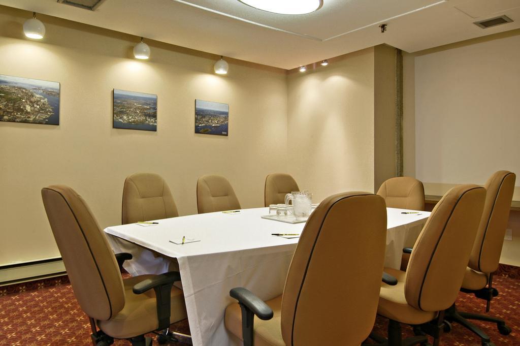 Dartmouth Oceanview Hotel Facilidades foto